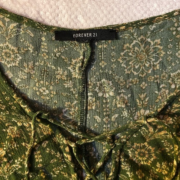 Boho lace front long sleeve romper - Picture 3 of 7